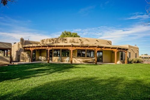106 Richard Rd, Corrales, NM 87048-6013