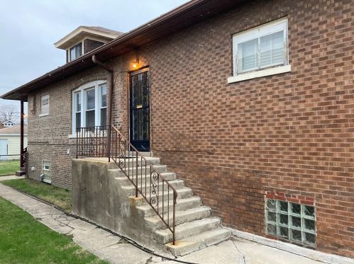 7338 Prairie Ave, Chicago, IL 60619-1734