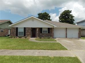 625 Marlin Ct, Gretna, LA 70056-2976