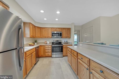 1929 Morningmist Dr, Silver Spring MD exterior