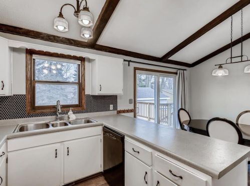 1911 Grant Rd, Saint Paul MN  55112 exterior