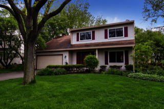 1305 Fireside Ct, Naperville, IL 60564-8941