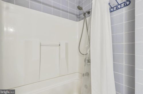 9270 Sprucewood Rd, Springfield VA  22015-3559 exterior