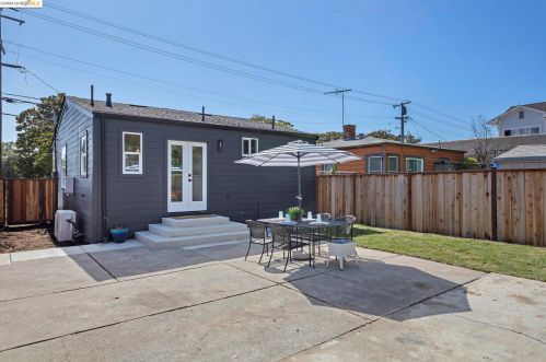 1400 Liberty St, Richmond CA  94530-2224 exterior
