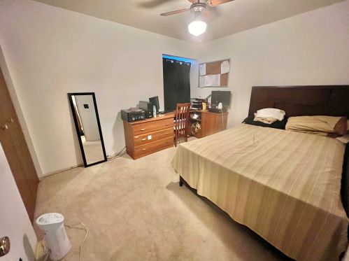 1122 Bradbury Cir, Carol Stream IL  60188-3903 exterior