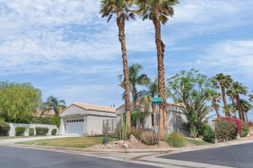 620 Camellia St, Palm Springs, CA 92262-2077