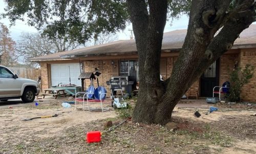 220 Summit St, Rockdale, TX 76567-2633