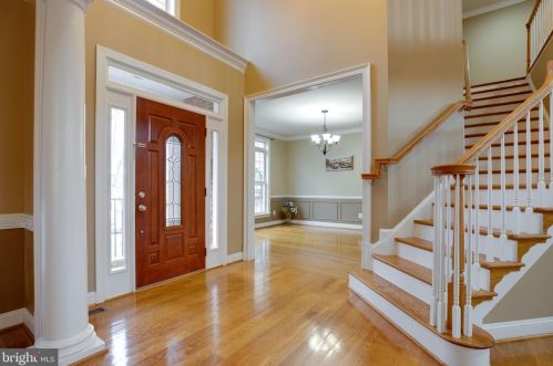 4401 Weyburn Dr, Annandale, VA 22003-5624