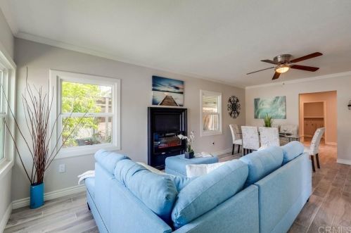 303 46th St, San Diego, CA 92113-1908