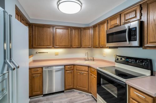 4019 Haverstraw Dr, Cincinnati OH 45241-2608 exterior