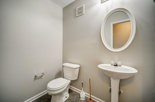 200 Roosevelt Blvd, Jackson, GA 30233-6143
