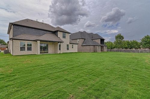 1608 Country Club Dr, Midlothian TX  76063-0026 exterior