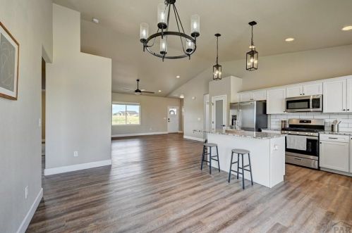 1518 Ithaca Dr, Pueblo CO  81007-2348 exterior