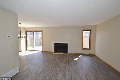 3780 Golden Hills Ter, Saint Paul, MN 55122-1127