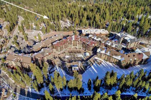 3144 Aspen Grove Rd, Truckee, CA 96161-4202