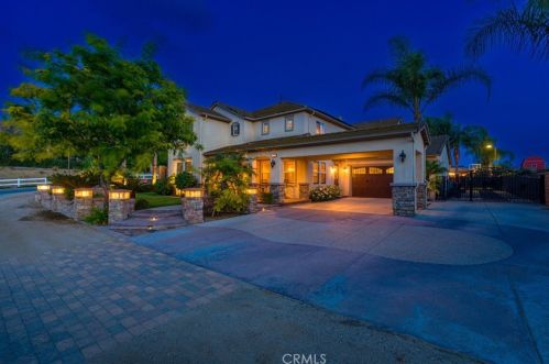 110 Trakehner Pl, Norco, CA 92860-5152