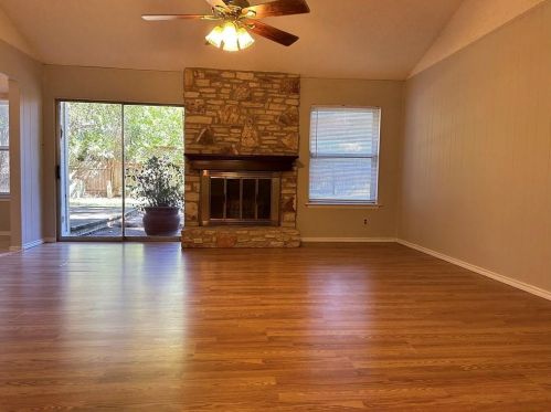 11515 Chancellroy Dr, Austin TX  78759-4415 exterior