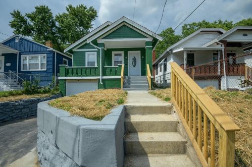1922 Dalewood Pl, Cincinnati, OH 45237-6020