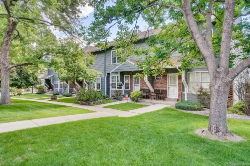 2072 Balsam St, Denver, CO 80227-2468