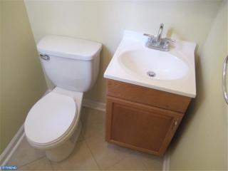 2129 Oakford St, Philadelphia PA  19146-4314 exterior