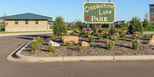 15918 Cobblestone Lake Pkwy, Saint Paul MN  55124-7851 exterior