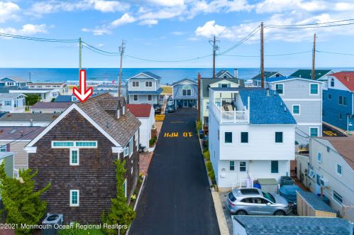 12 Barnegat Way, Lavallette NJ  08735-1901 exterior