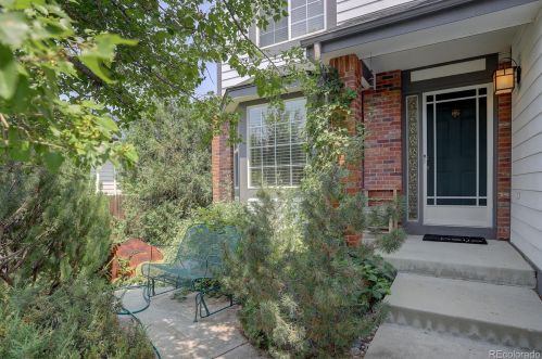 22747 Alamo Ln, Denver, CO 80015-6670