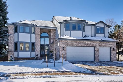 16438 Crestline Pl, Aurora CO 80015-4049 exterior