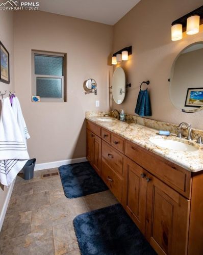 1174 Ptarmigan Dr, Woodland Park CO 80863-8005 exterior