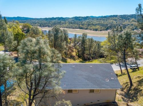 2877 Saddle Way, Lake Nacimiento, CA 93426-9612