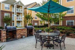 940 Ivy Meadow Ln, Durham NC  27707-6185 exterior