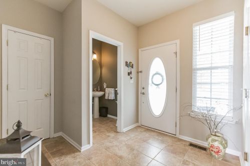 295 Westbrook Dr, Auburn, NJ 08085-2539