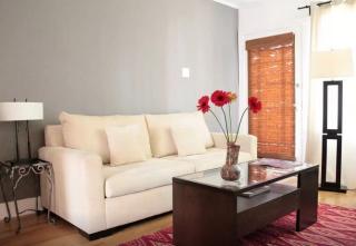 421 Riverdale Dr, Glendale CA  91204-4838 exterior