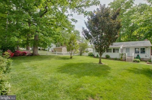 414 Woodcrest Dr, Aberdeen, MD 21001-1817