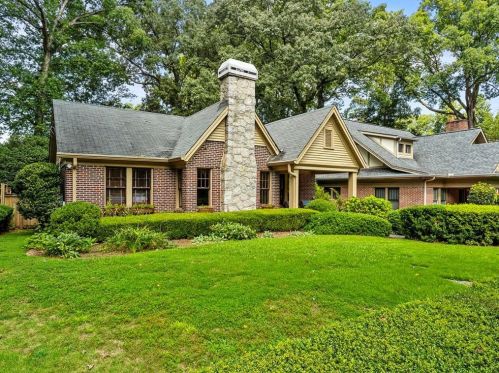 500 Emory Cir, Atlanta, GA 30307-1145