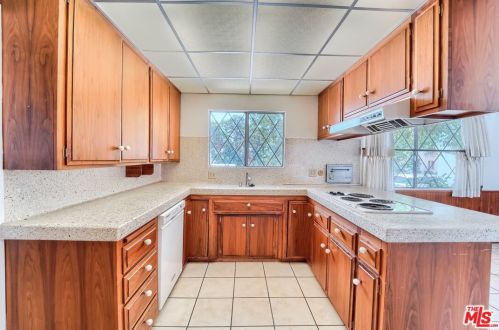 1115 Harvard St, Glendale CA  91205-4626 exterior