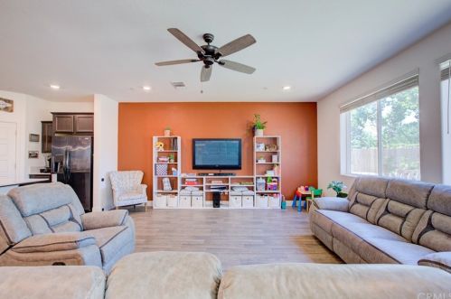 2335 Explorador Dr, Merced, CA 95340-5313