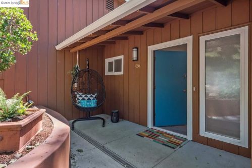 1036 Keith Ave, Berkeley, CA 94708-1605