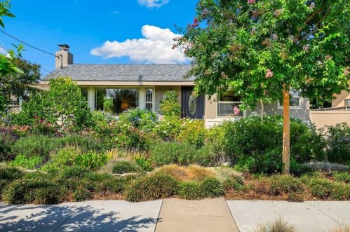 1379 Brockton Ave, Redlands, CA 92374-3802