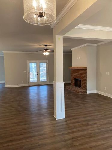 125 Hawthorn Ln, Porterdale, GA 30014-6459