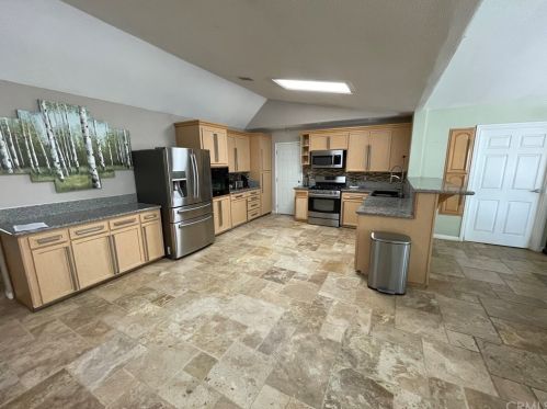 5780 Avenue Juan Bautista, Riverside CA  92509-6411 exterior