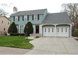 2822 Sunset Blvd, Minneapolis MN  55416-4233 exterior