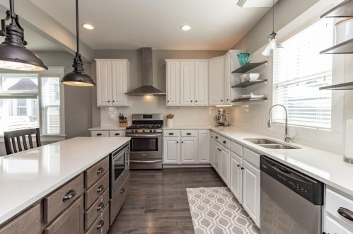 956 Dayton Ave, Saint Paul MN  55104-6544 exterior