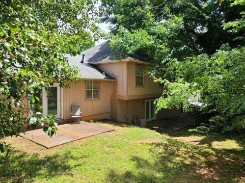 2581 Inverloch Cir, Duluth, GA 30096-6236