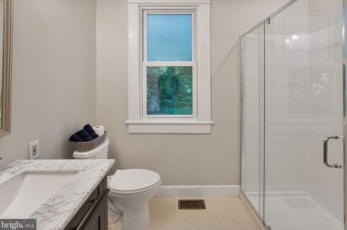 9715 Capitol View Ave, Silver Spring MD 20910-1033 exterior