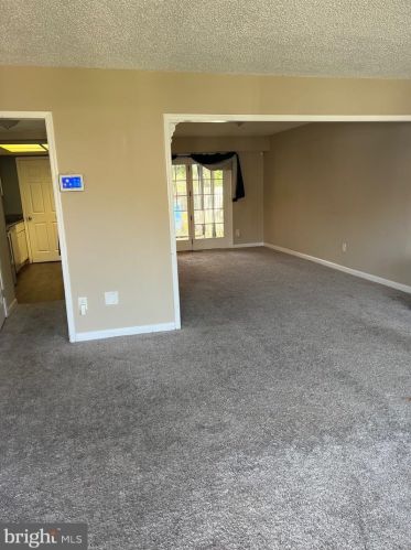 4 Radcliff Pl, Willingboro, NJ 08046-2521
