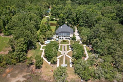 1972 Long Creek Rd, Wadmalaw Is, SC 29487-7043