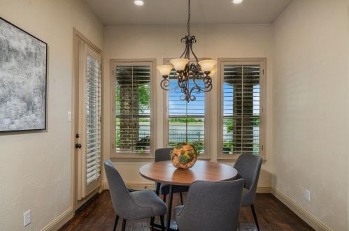 6600 Barcelona, Irving TX  75039-3043 exterior