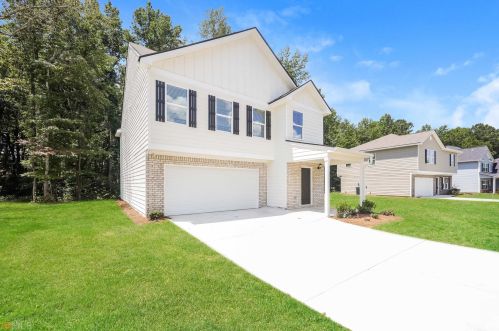 1028 Bluecoat Cir, Hampton GA  30228-5971 exterior