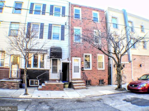 546 Manton St, Philadelphia PA 19147-5118 exterior